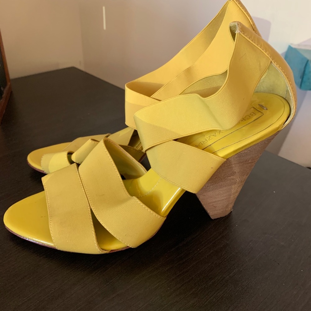 BCBG Womens Sandals